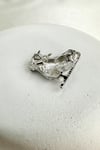 Gümüş Rengi Kar Tanesi Detay Taşlı Beyaz Buz Pateni Broş (3cm)