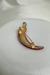 Kabartma Yüzey Tasarım Biber Broş (5cm)