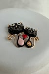 Mineli Taşlı Fiyonk Detay Sevimli İkili Kedi Broş (4cm)