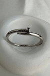Parlak Metal Çivi Bileklik (İç Çapı:6cm)