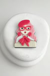 Pembe Şapka Detaylı Kadın Broş (6cm)