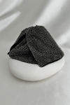 Saten Üzeri Işıltılı Üçgen Tasarım Kıskaç Toka (14cm)