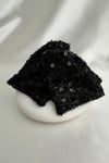 Saten Üzeri Siyah Pul Detay Üçgen Tasarım Kıskaç Toka (14cm)