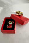 Yılbaşı Özel Yeşil Yıldız Detay Kırmızı Taşlı Noel Çorap Broş (4cm)