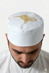 Osmanlı Tuğrası Nakışlı Kalıp Namaz Takkesi Beyaz