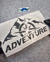 CSE7 Adventure Yazılı Sticker - YÜKSEK YAPIŞKANLI