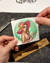 PNP56 Pembe Şapkalı Pinup Kızı