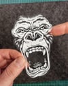 TWT18 Beyaz Çizgi Çalışma Goril Etiketi Şeffaf Sticker