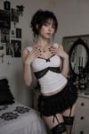 Beyaz Dantel Detaylı Fiyonklu Vintage Y2K Askılı Crop