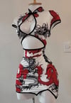 Beyaz Ejderha Motifli Pencere Detaylı Şeritli Qipao Elbise