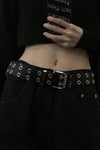 Siyah Kuşgözü Kare Tokalı Gotik Deri Kemer