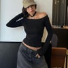 Siyah Madonna Yaka Uzun Kollu Crop Bluz