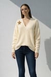 Krem V Yaka Çiçek Motifli Oversize Triko Kazak
