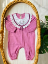 Yaka İşlemeli Pembe Müslin Tulum