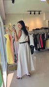36512 ORJİNAL MODEL KEMERLİ MİDİ KETEN ELBİSE BEJ 