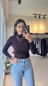 5048 YANDAN BÜZGÜLÜ BLUZ KAHVE