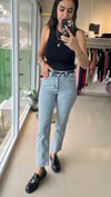 764 YÜKSEK BEL LİKRALI PAÇASI KESİK YUMUŞAK DOKULU MOM JEAN YIKAMALI BUZ MAVİ