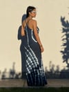 90155 BATİK DESEN ASKILI ELBİSE
