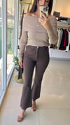 FULL LİKRALI, TOPARLAYICI , YÜKSEK BEL , PAÇASI KESİK ,FLARE JEAN,  KAHVE 1706-78