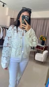 GOLD DÜĞMELİ DANTEL HIRKA  BEYAZ