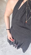 Halter Yaka İnce Kemerli Puantiyeli Elbise- Siyah