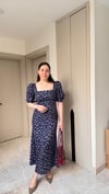 MAXİ BOY ÇİÇEK DESEN ELBİSE