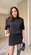 VATKA DETAYLI KISA ELBİSE