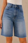 Kadın Mavi Yüksek Bel Kesik Paça Denim Bermuda Şort