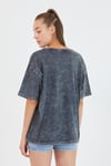 Kadın Parça Boya Baskılı Oversize Basic T-shirt  Antrasit