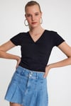 Kadın V Yaka Basic T-shirt  Siyah