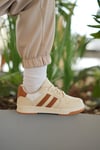 Kadın Beyaz Ortopedik Taban Günlük Sneaker 056