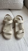 CD SANDAL BEJ (HEMEN TESLİM)