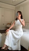 ELBİSEBüşceBÜZGÜ DETAYLI MİDİ ELBİSE EKRU