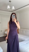 ELBİSEBüşceBÜZGÜ DETAYLI MİDİ ELBİSE MOR