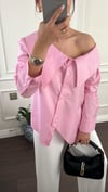 GÖMLEKBüşceASİMETRİK YAKA PEMBE GÖMLEK