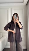 GÖMLEKBüşceTAŞLI TENCEL KUMAŞ GÖMLEK KAHVERENGİ