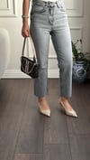 PANTOLONBüşceZR BOYFİT JEAN AÇIK GRİ KESİK PAÇA