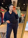 Büyük Beden Sandy Kumaş Degaje Yaka Kadın Bluz - Lacivert 
