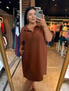 Büyük Beden Tokalı Keten Kumaş Gömlek Elbise - Kahve 