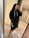 Oversize Mickey Baskılı Kadın Kapüşonlu Elbise - Siyah 