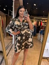 Oversize Saten Kumaş Desenli Kadın Elbise - Yeşil 