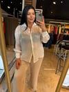 Oversize Yaka Taş Detaylı Organze Kumaş Kadın Gömlek - Ekru 