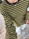  Haki Çizgili Sweat