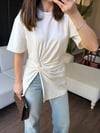 Burgu Detaylı Tasarım Tshirt Ekru