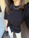 Burgu Detaylı Tasarım Tshirt Siyah