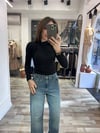 BURGU YAKA SİYAH BLUZ
