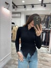 Çapraz Model Düğmeli Siyah Triko
