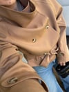 Kuşaklı Düğmeli Bej Trench