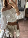 OMUZLARI AÇIK DÜĞMELİ TOP