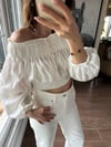 OMUZLARI AÇIK DÜĞMELİ TOP